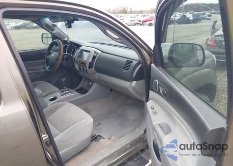 2011 Toyota Tacoma Prerunner V6 from USA, damaged, VIN 3TMJU4GN2BM113692